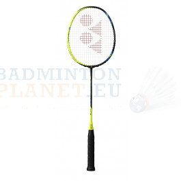 Amazon.com : Yonex Astrox 77 Play Strung Badminton Racquet, G5 - High  Orange, Graphite : Sports & Outdoors